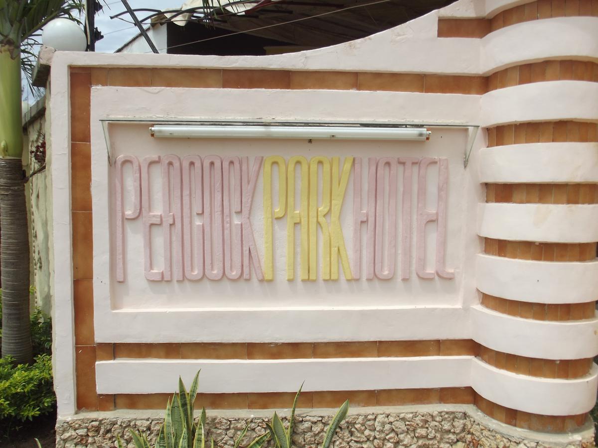 Peacock Park Hotel Укунда Экстерьер фото