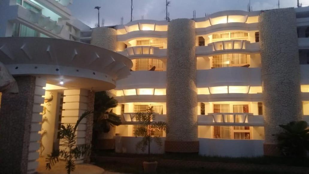 Peacock Park Hotel Укунда Экстерьер фото